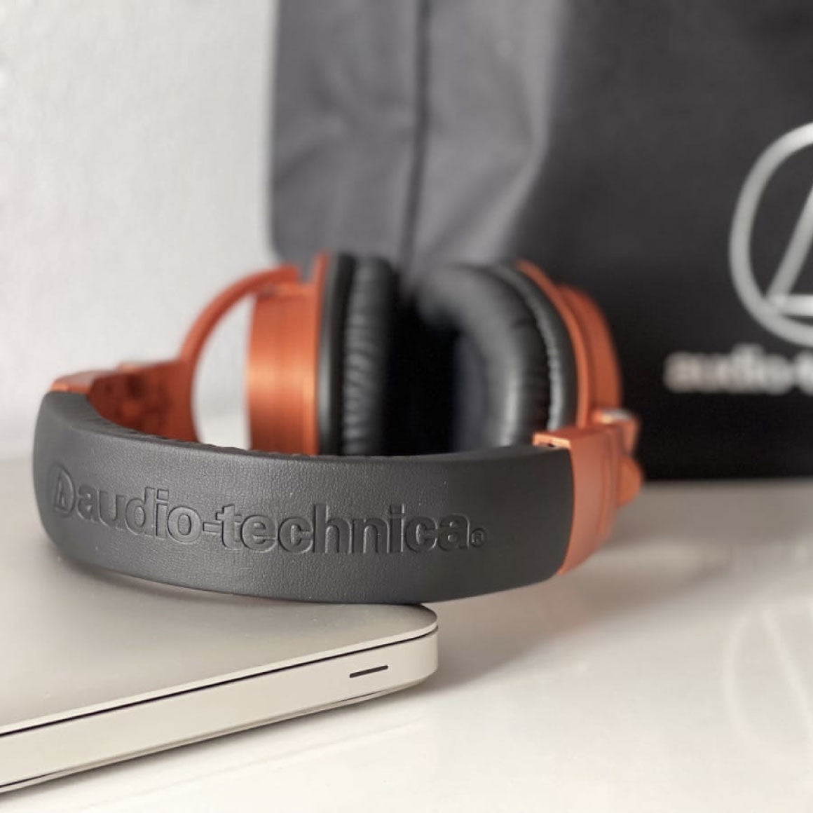 Headphone-Zone-Audio-Technica-ATH-M50xBT2-Midnight Orange