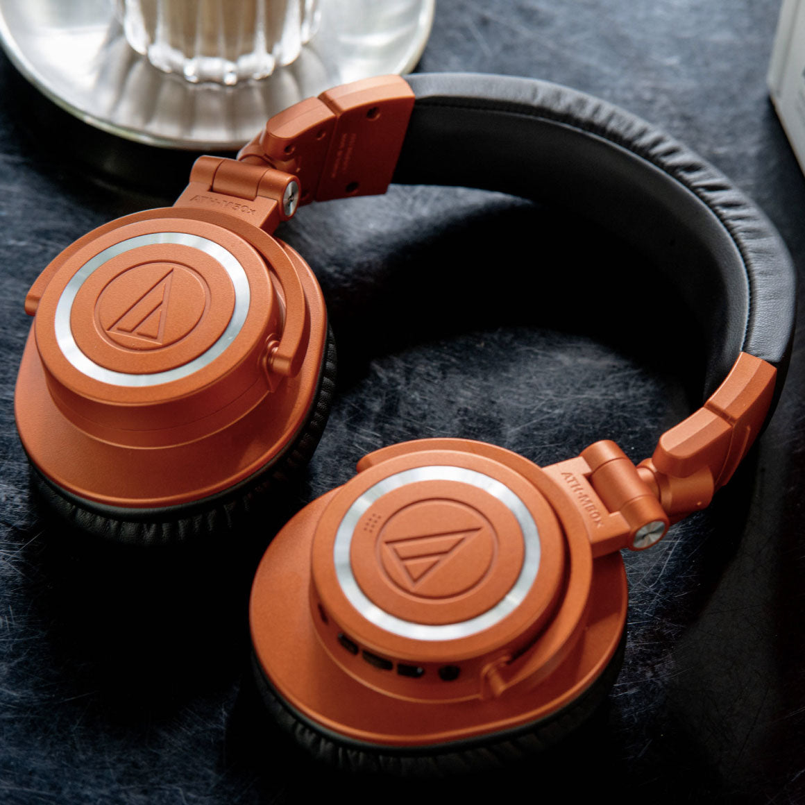 Headphone-Zone-Audio-Technica-ATH-M50xBT2-Midnight Orange