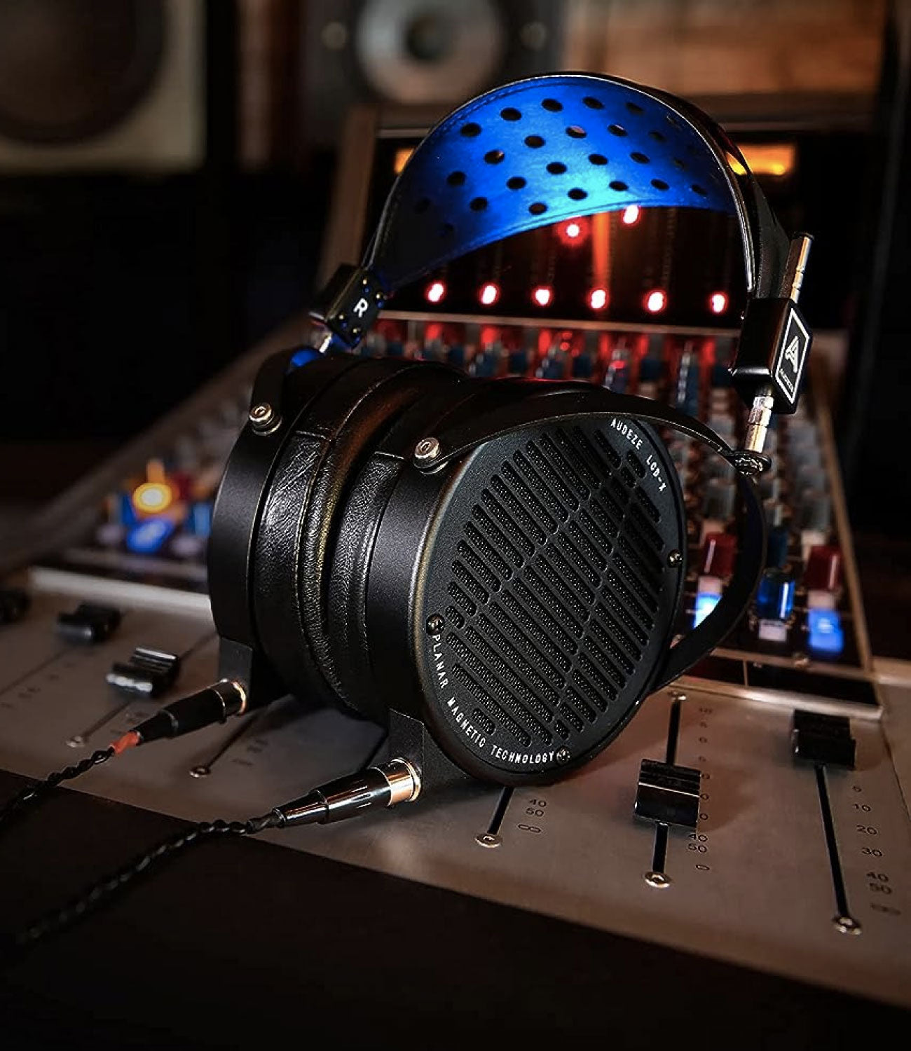 Best Flagship Headphones for Audiophiles