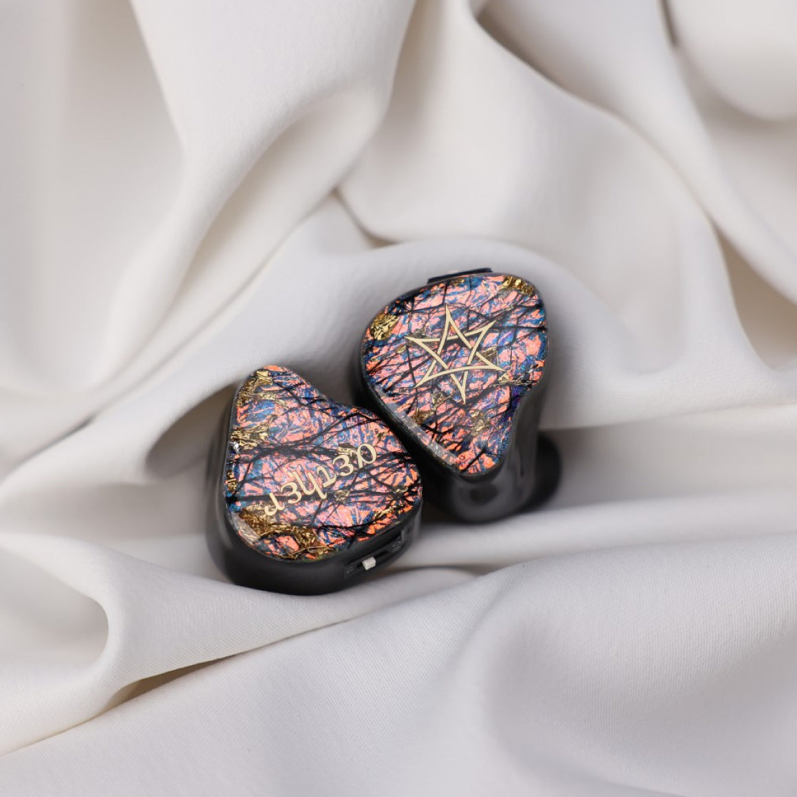 Headphone-Zone-FlipEars-Aether-Universal-IEM