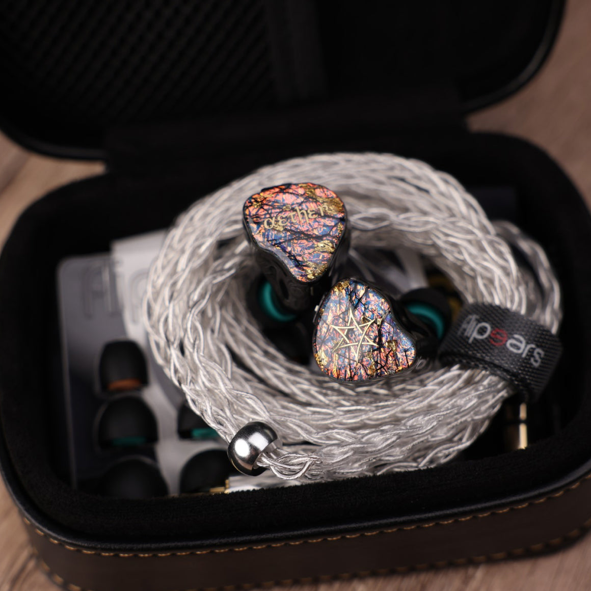 Headphone-Zone-FlipEars-Aether-Universal-IEM