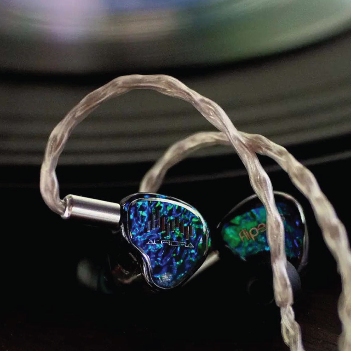 Headphone-Zone-FlipEars-Aurora-XXIV-Universal-IEM