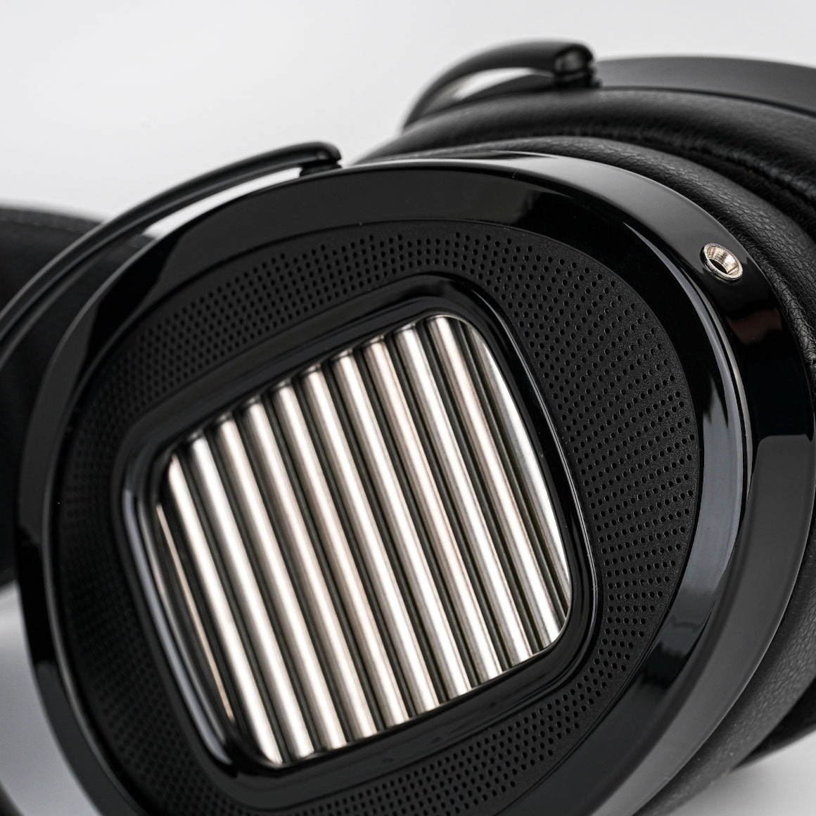 Headphone-Zone-Hifiman-Arya-Unveiled