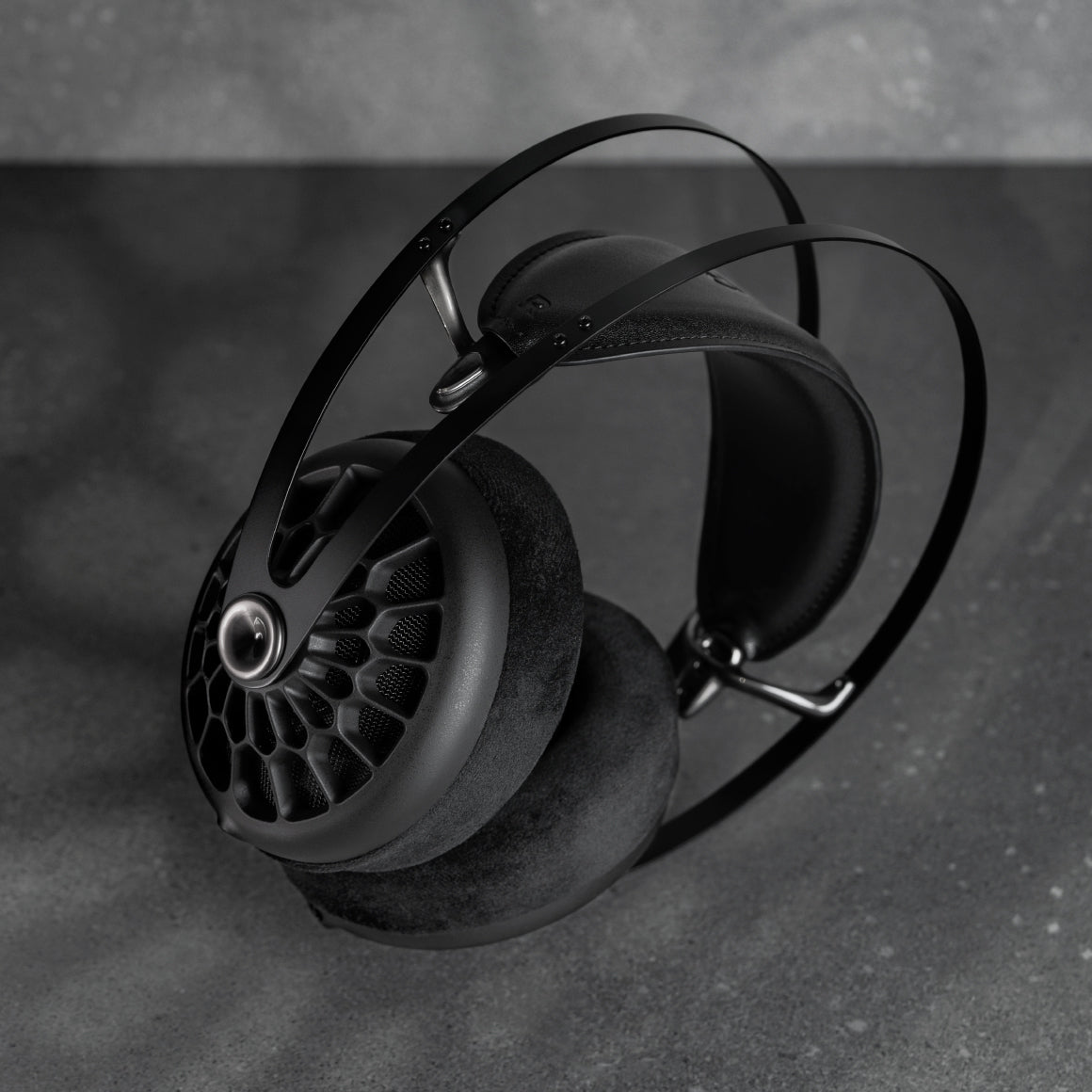 Headphone-Zone-Meze-105-AER