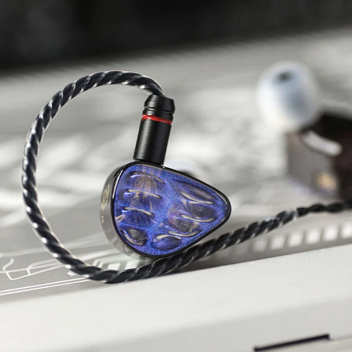 Headphone-Zone-QKZ-x-HBB-Hades