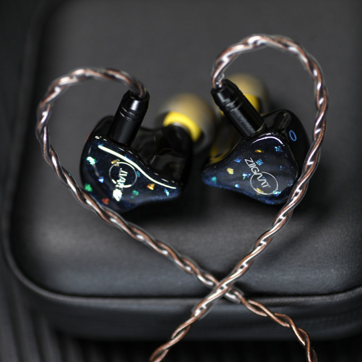 Headphone-Zone-ZiiGaat-Doscinco-4.4mm