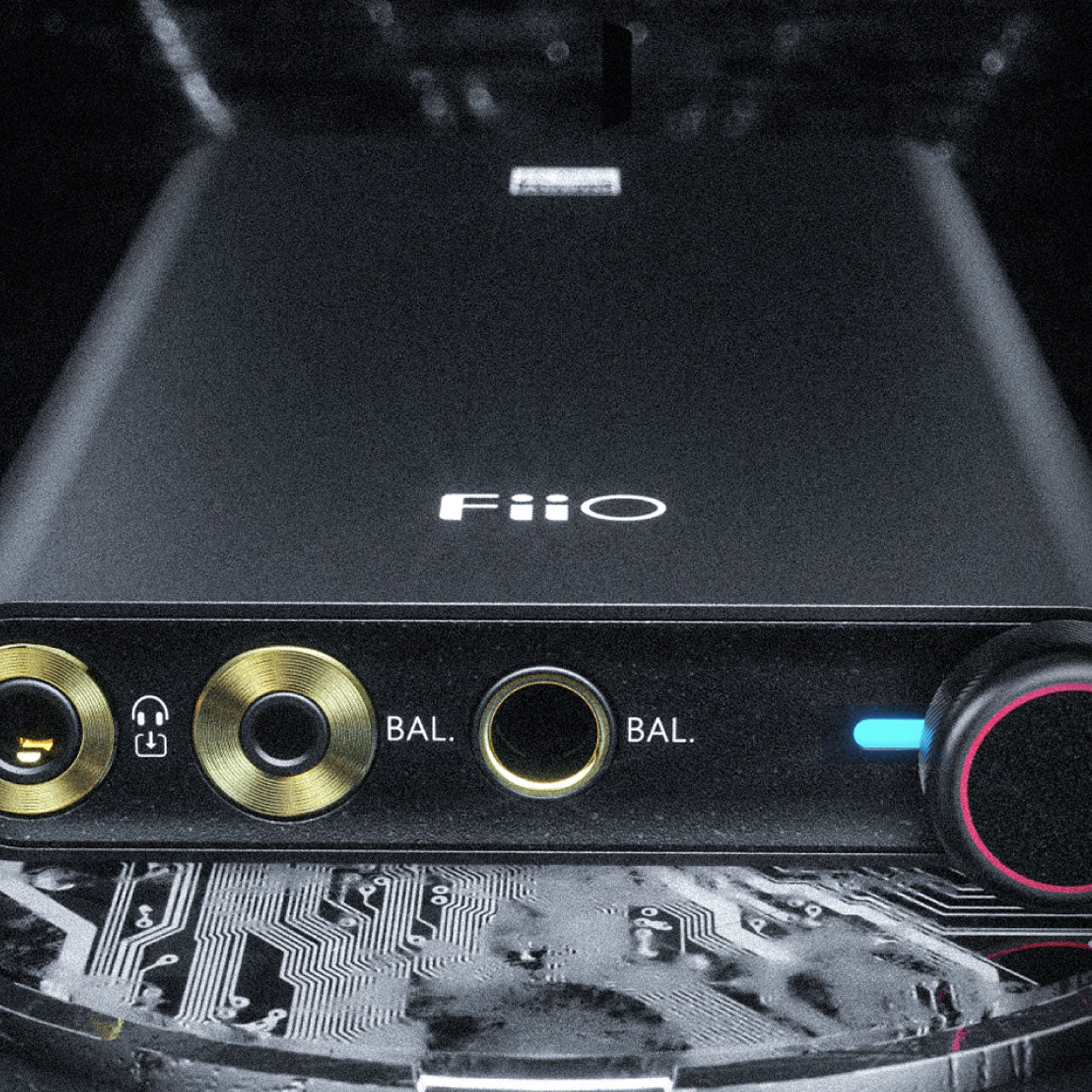 FiiO Q3 MQA Portable DAC and Amplifier