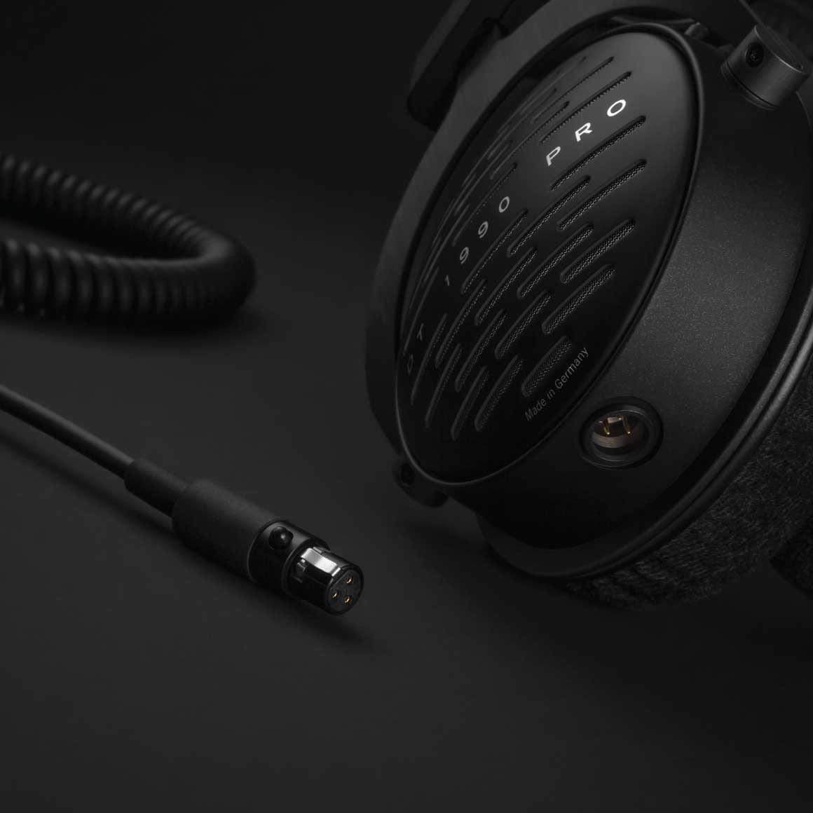 Beyerdynamic DT 1990 PRO